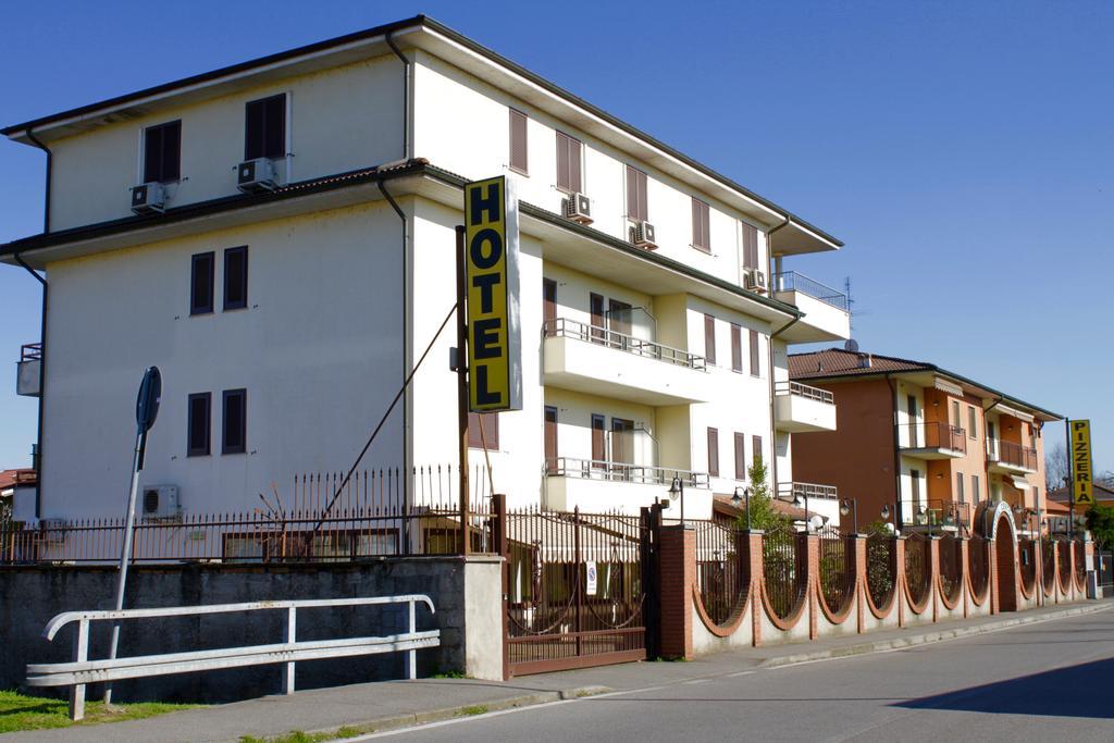 Hotel Certosa Certosa di Pavia Exterior foto